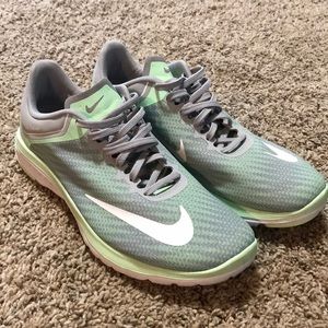 Nike FS lite run sz 9